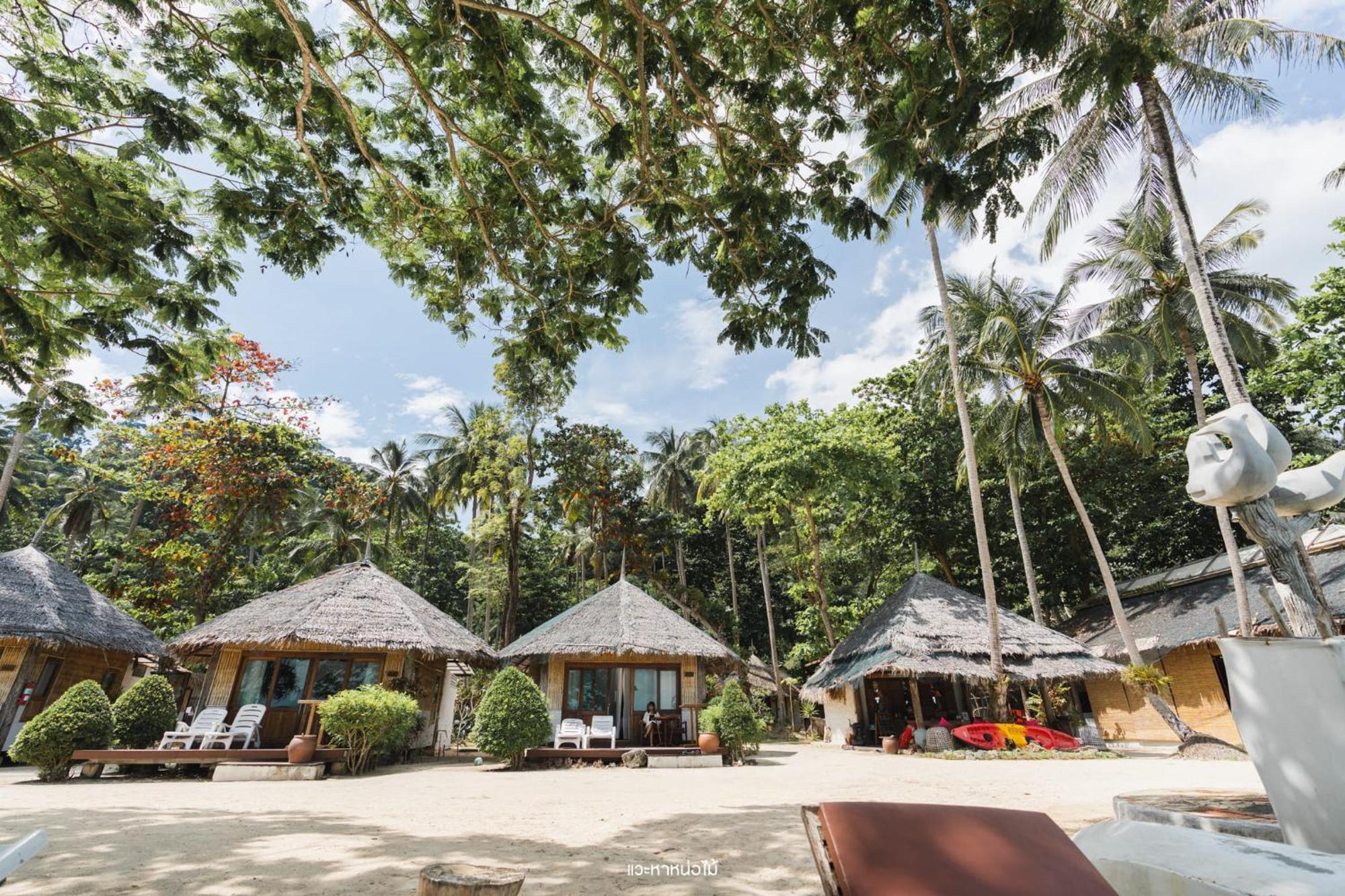 Thapwarin Resort - Green Hotel Koh Ngai Bagian luar foto
